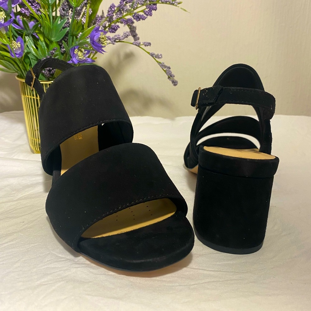 NEW NEVER WORN Clarks Sheer Sling Sandal